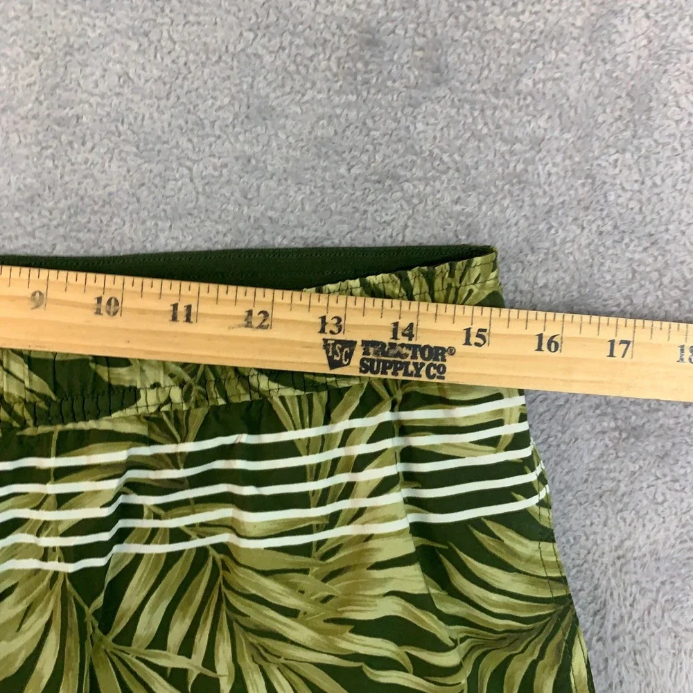 NWT Kirkland Signature Tropical Palm Swim Shorts Men's M Green Stretch Fabric